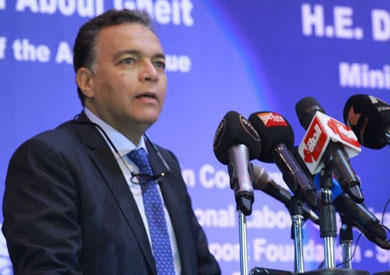 هشام عرفات وزير النقل