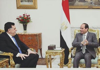 الرئيس عبد الفتاح السيسي و رئيس المجلس الرئاسي لحكومة الوفاق الوطني الليبية فائز السراج