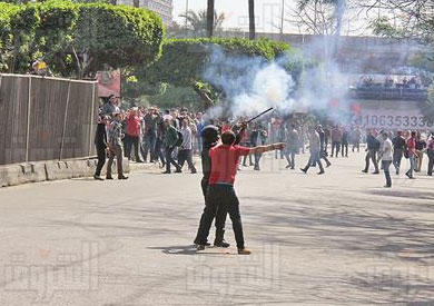 تعليم جامعة عين شمس مظاهرات و اشتباكات ضد الانقلاب 26-3-2014  - تصوير روجيه أنيس