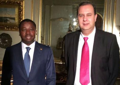 رئيس توجو مع نبيل الشوباشي