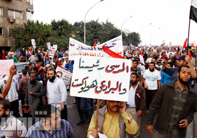 مسيرات الإسلاميين المؤيدة للرئيس أمس الأول