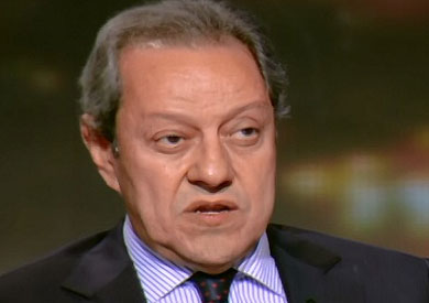 منير فخري عبد النور، وزير الصناعة