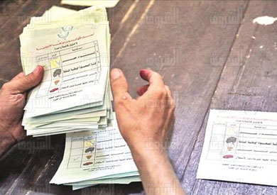 فرز انتخابات مجلس النواب 2015 تصوير ابراهيم عزت