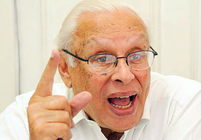 جورج إسحاق، وكيل مؤسسى حزب الدستور