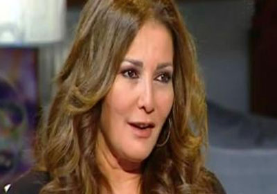 الفنانة آثار الحكيم