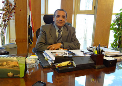 الطيار جاد الكريم نصر، رئيس الشركة المصرية للمطارات