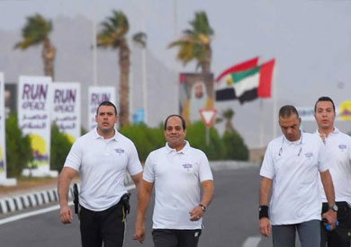 السيسى أثناء الماراثون