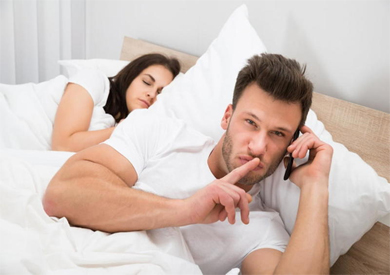 لماذا يقع الرجل في حب أكثر من امرأة في وقت واحد بوابة الشروق نسخة الموبايل