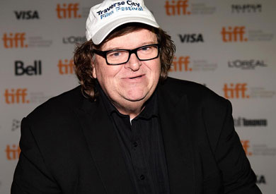 المخرج السينمائى والناشط السياسى الأمريكى مايكل مور