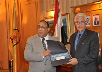 تكريم علماء جامعة حلوان