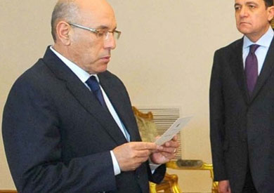 استقالة وزير الزراعة الدكتور صلاح هلال