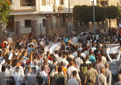 تشييع جثمان ضحية اشتباكات الفيوم