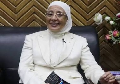 الدكتورة عالية حسن عبدالفتاح، أستاذ طب الحالات الحرجة