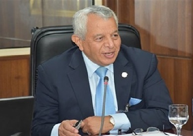 الدكتور عبد الوهاب غنيم