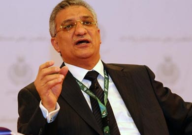 وزير التنمية المحلية الدكتور أحمد زكى بدر