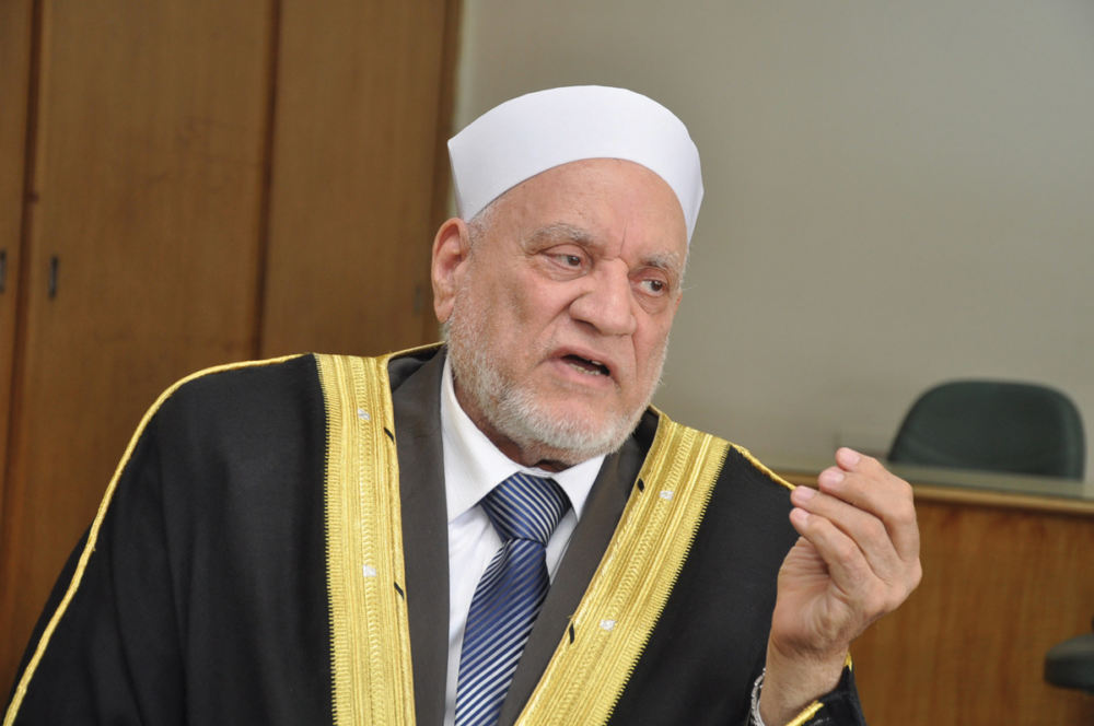 أحمد عمر هاشم