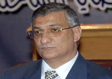 الدكتور أحمد زكي بدر، وزير التنمية المحلية