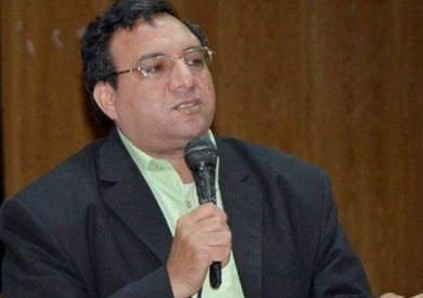 الكاتب عمار علي حسن