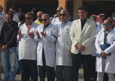 اطباء - ارشيفية