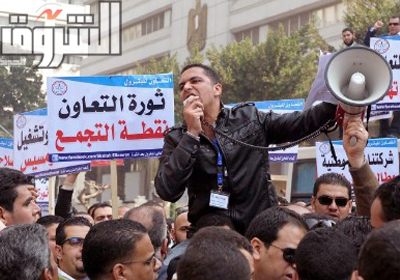 جانب من الوقفة الاحتجاجية لموظفي شركة التعاون للبترول