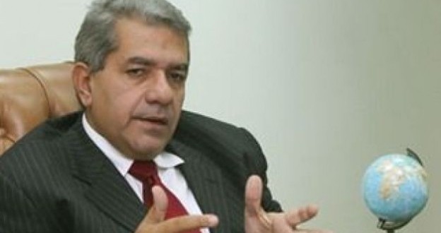الدكتور عمرو الجارحي، وزير المالية