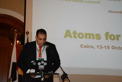 إباء الحصري مدرس الكيمياء الصيدلية بهيئة الطاقة الذرية