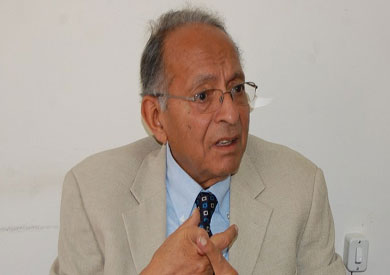 الدكتور رفعت السعيد رئيس المجلس الاستشارى لحزب التجمع
