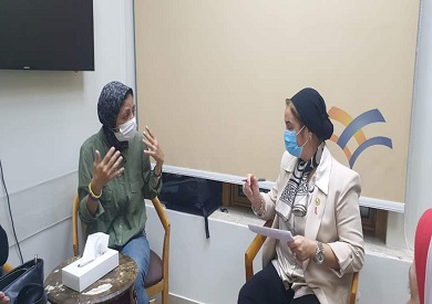 وكيل صحة الإسكندرية تزور بطلة مصر فى الترايثلون