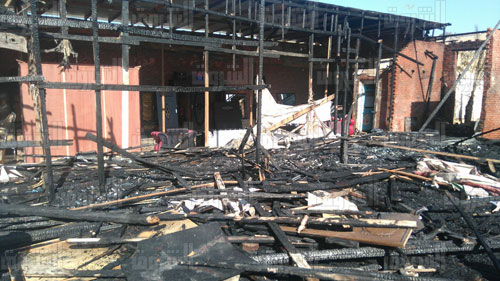 حريق «سوق الجمعة» بالسيدة عائشة - تصوير: الحسين فتحي