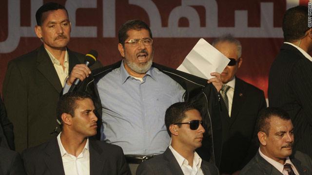 الرئيس الأسبق محمد مرسي خلال كلمته  التي ألقاها بميدان التحرير عقب انتخابه