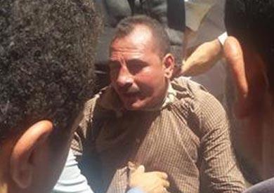 أهالي قرية بالمحلة يربطون لصًا بالحبال