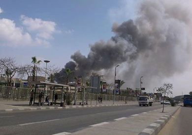 لحريق الذى إندلع ظهر الأربعاء، بقاعة المؤتمرات الكبرى بمدينة نصر.