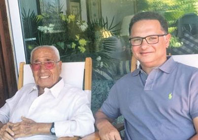 شريف عامر مع الأستاذ.. ولقاء بعيد عن الرسميات