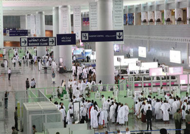 حجاج بمطار جدة