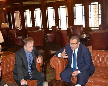 أثناء اللقاء