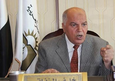 خلف الزناتى-نقيب المعلمين ورئيس اتحاد المعلمين العرب
