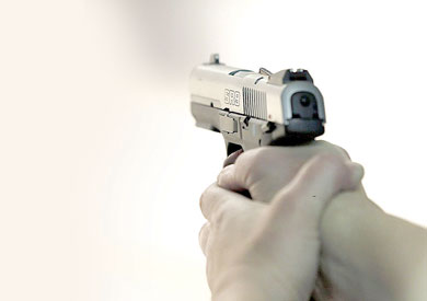 عامل يقتل زوجته انتقامًا لتركها منزل الزوجية