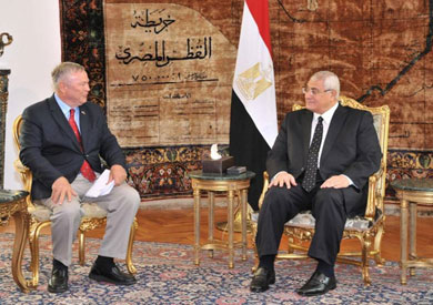 رئيس وفد الكونجرس الأمريكي: مشروع قرار خلال 3 أسابيع لدعم الحكومة الانتقالية بمصر-ارشيفية