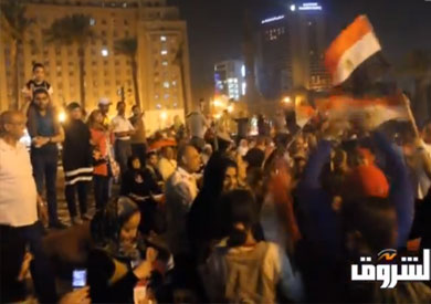 أهالي «الجمالية» يحتفلون في التحرير بعد مؤشرات فوز المشير السيسى