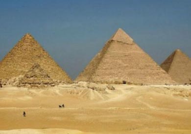 خبراء علم المصريات استبعدوا واقعية نظرية استخدام الأهرامات كصوامع لتخزين الحبوب وأكدوا أنها كانت مقابر للفراعنة