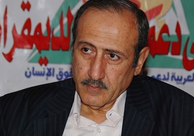 عبد العزيز الحسينى نائب رئيس حزب الكرامة