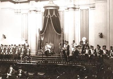 الملك فاروق فى البرلمان المصرى