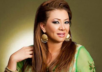 الفنانه انتصار
