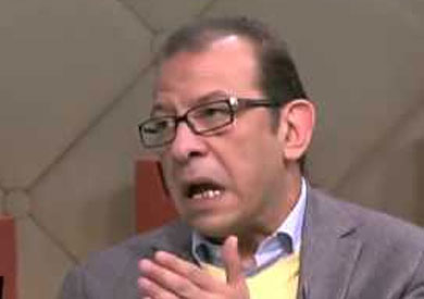 الخبير القانوني أشرف عبد العزيز