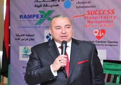 الدكتور محي حافظ، رئيس جمعية المستثمرين بالعاشر