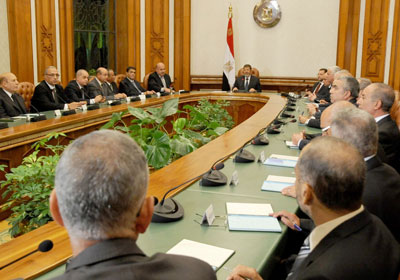 الرئيس مرسي في اجتماع مجلس المحافظين- ارشيفية