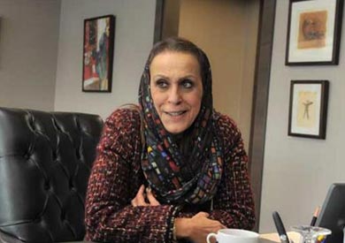 نيفين لطفى الرئيس التنفيذى لبنك أبو ظبى الإسلامى