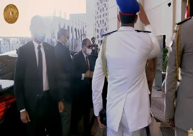 الرئيس السيسي يصل مقر احتفالية عيد الفطر المبارك