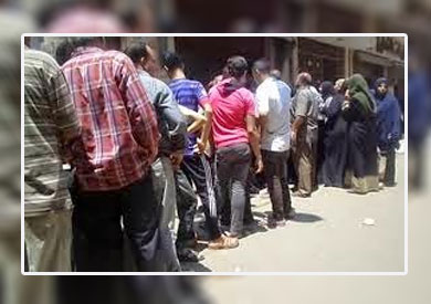 غضب الأهالى بسبب اختفاء السكر