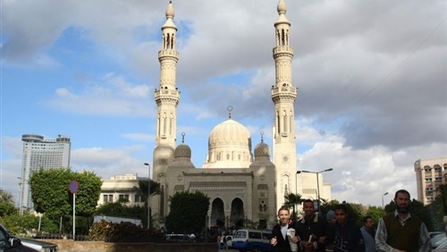 مسجد عمر مكرم
